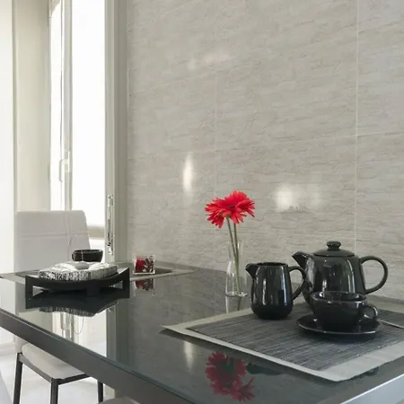 Moderno San Siro Apartmán *